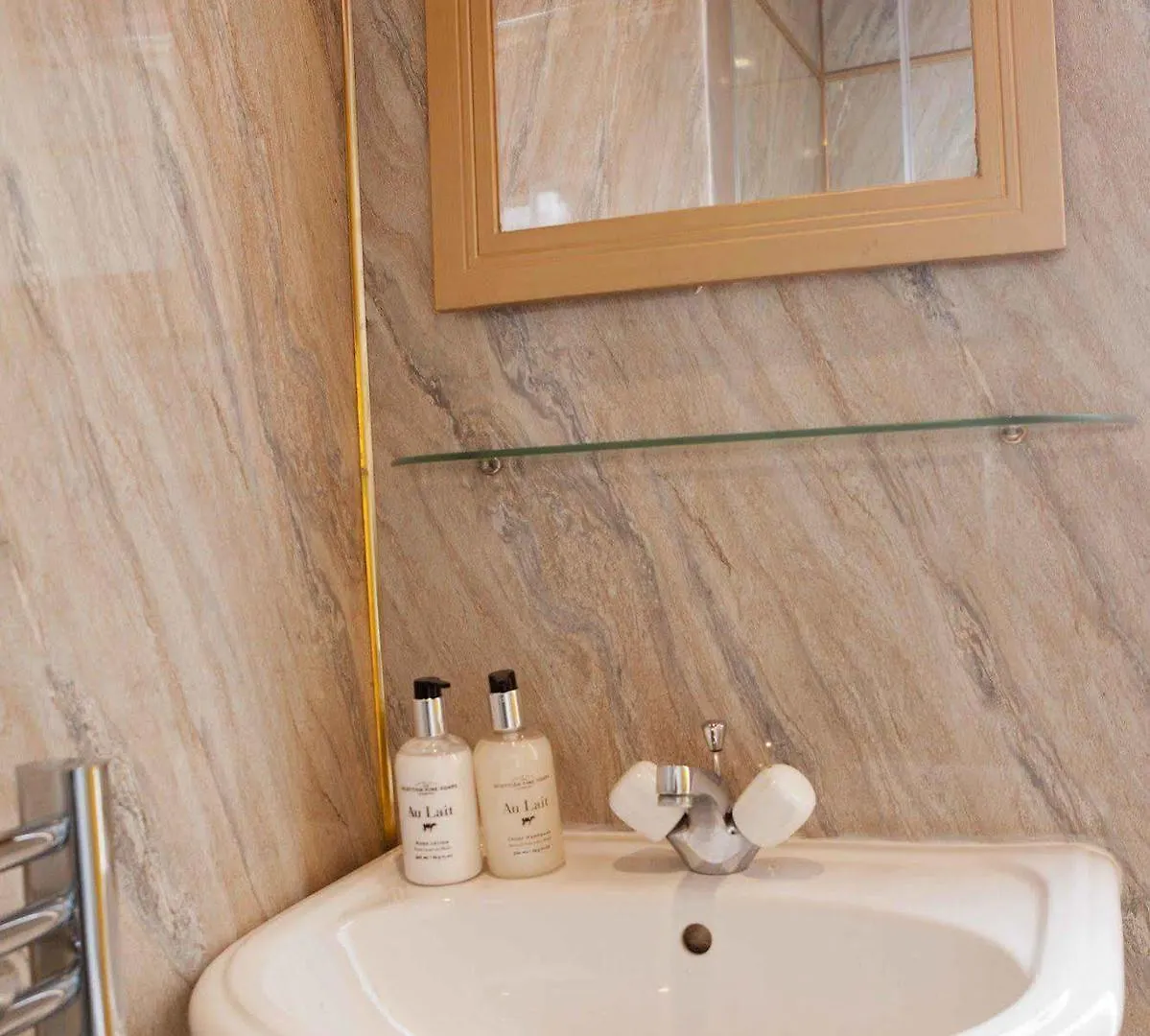 Palace Residential Lets Edinburgh 0*,  United Kingdom